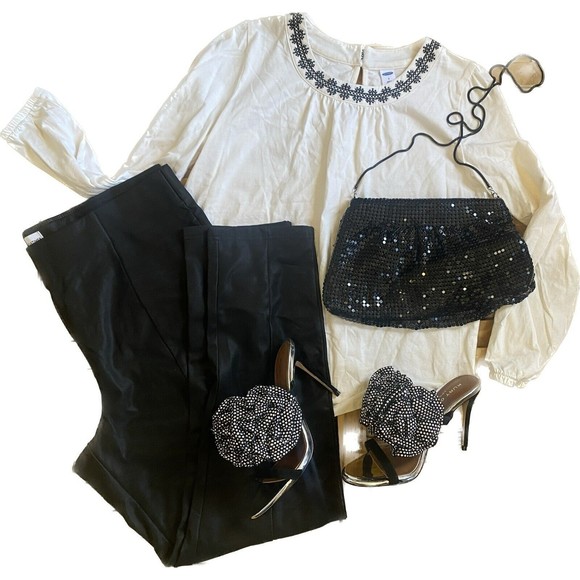 Old Navy Embroidered-Neck Jersey Top Size S Cream Colored - Picture 1 of 6